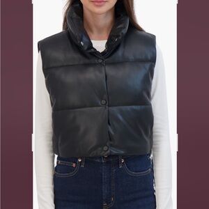 Cropped Black Puffer Vest - great layering piece -perfect for winter and fall!